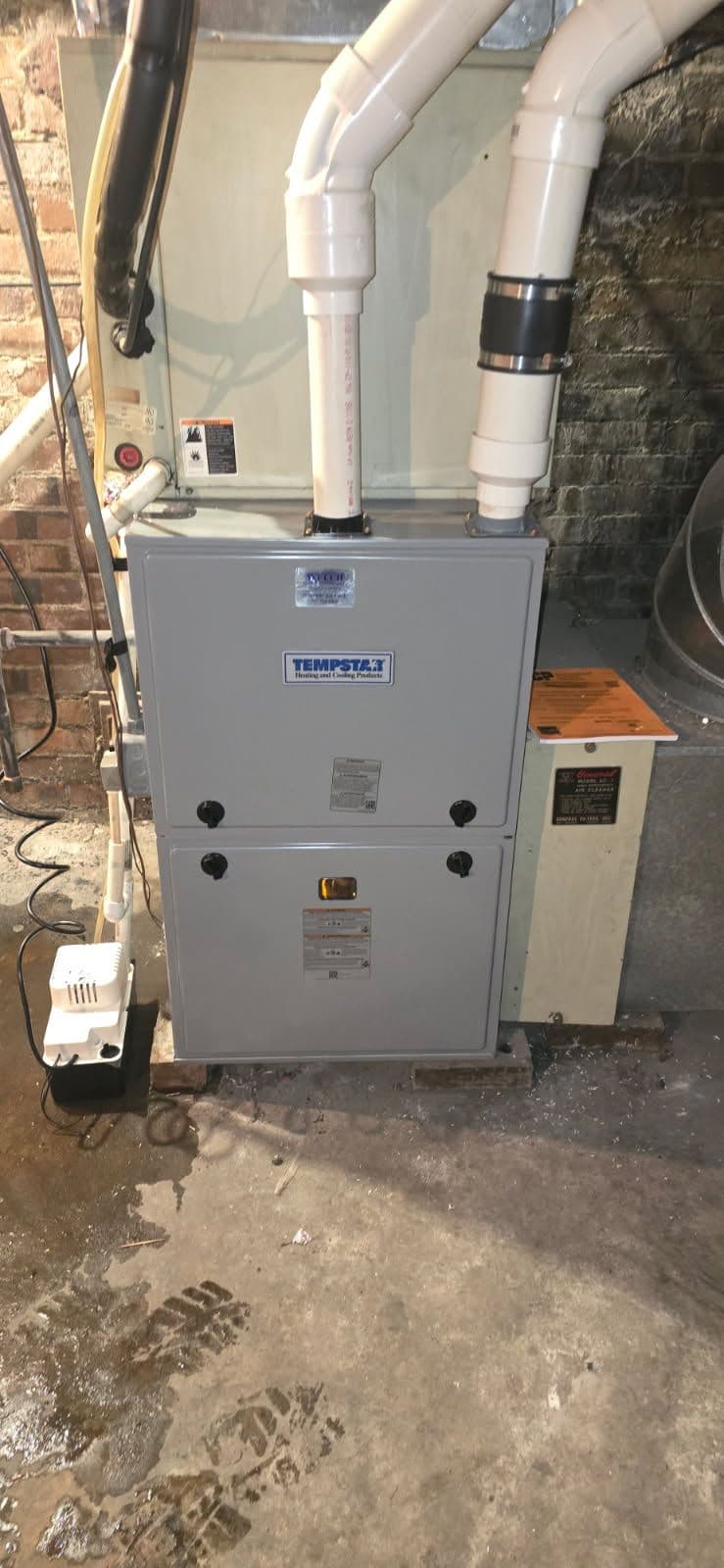 High-Efficiency Furnace Installation in Mapleton Fallcreek image